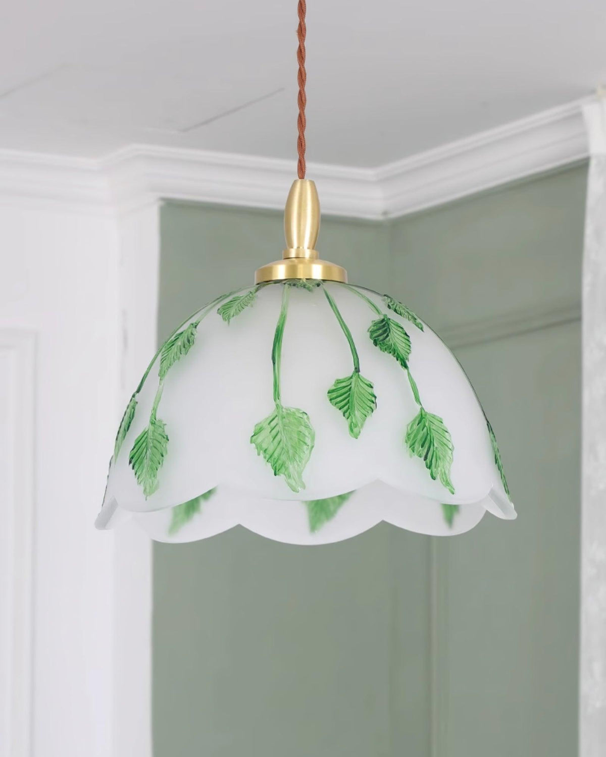 Ivy Leaf Pendant Lamp 11"