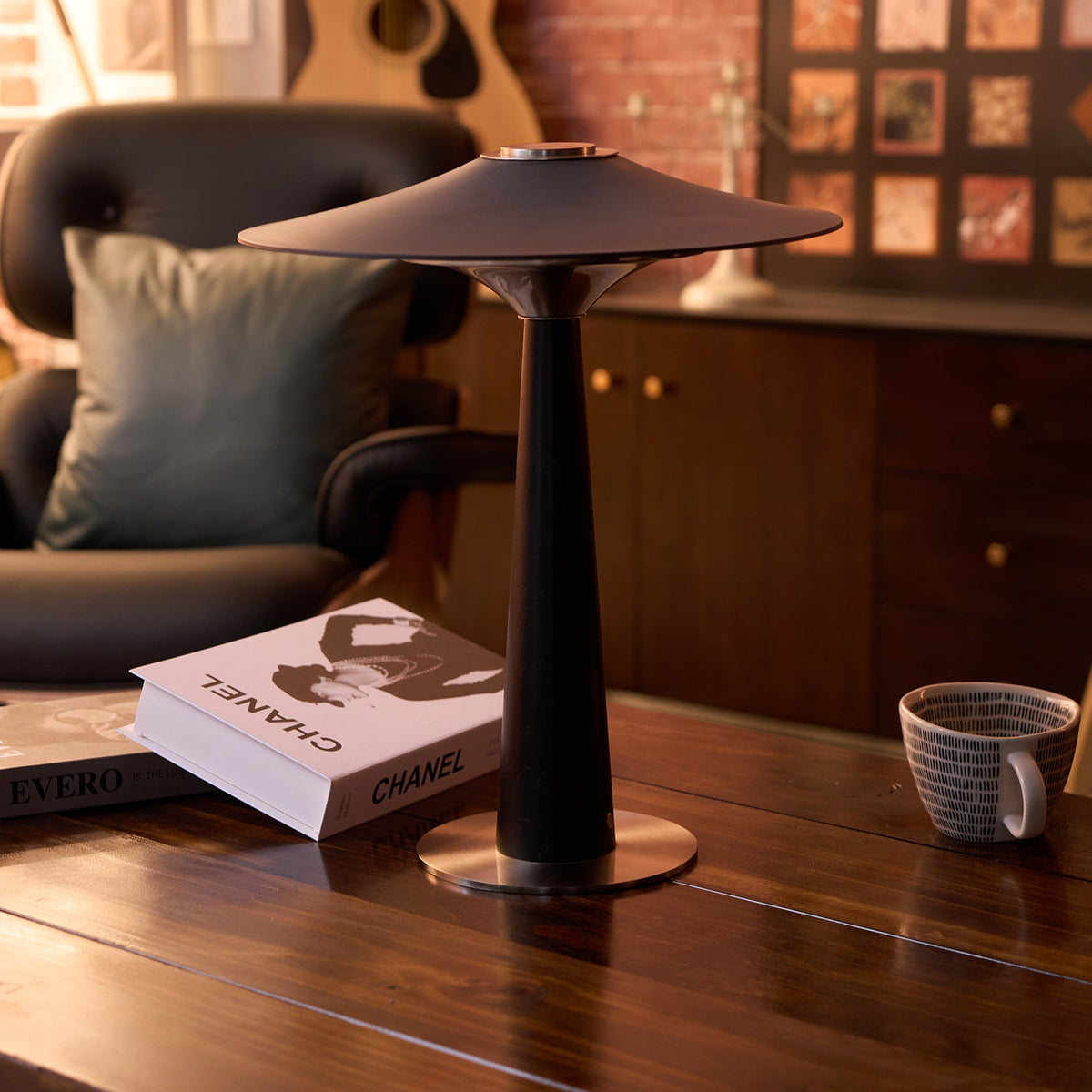 Kizu Peak Table Lamp