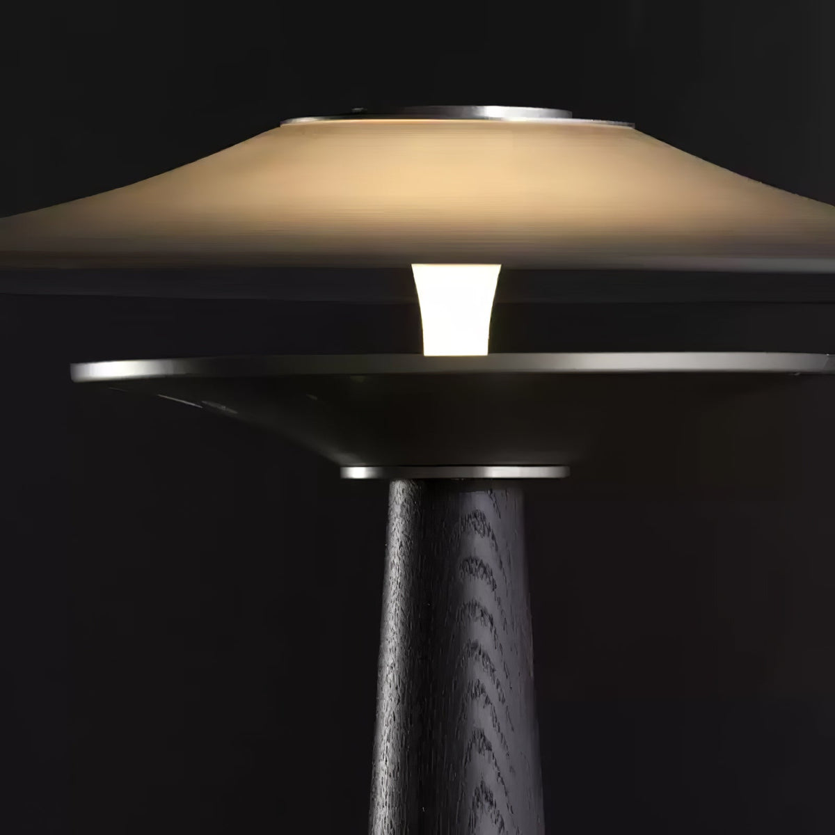 Kizu Peak Table Lamp