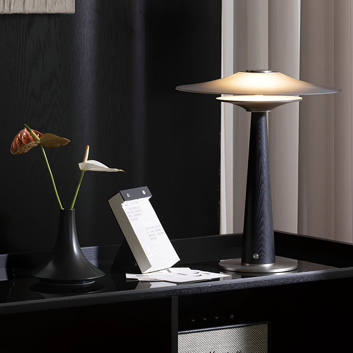 Kizu Peak Table Lamp
