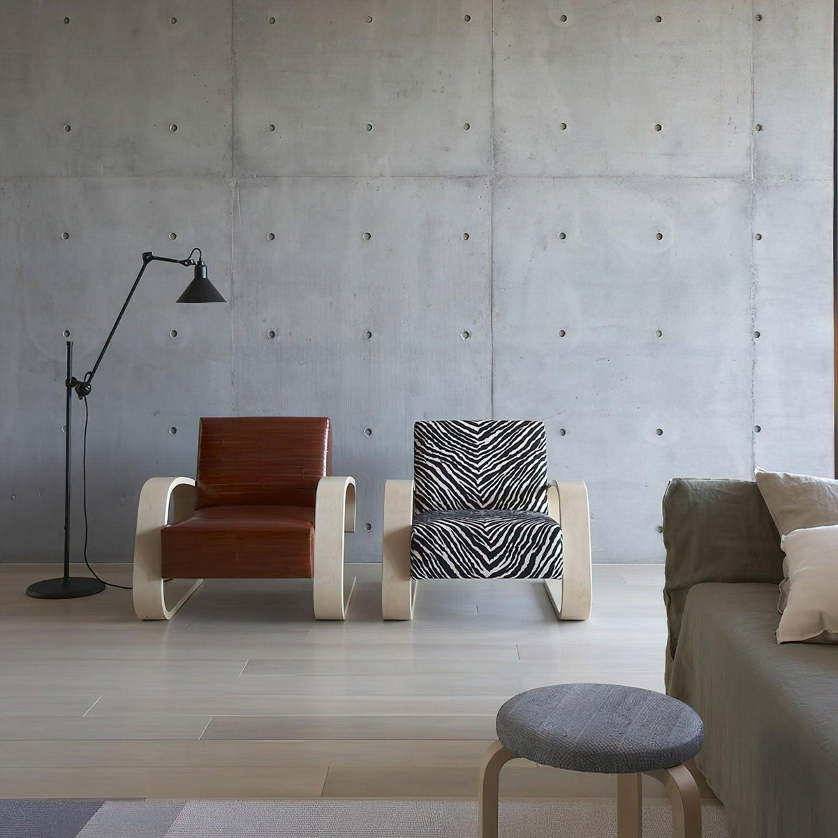 Versa Glide G215 Floor Lamp 12.6″