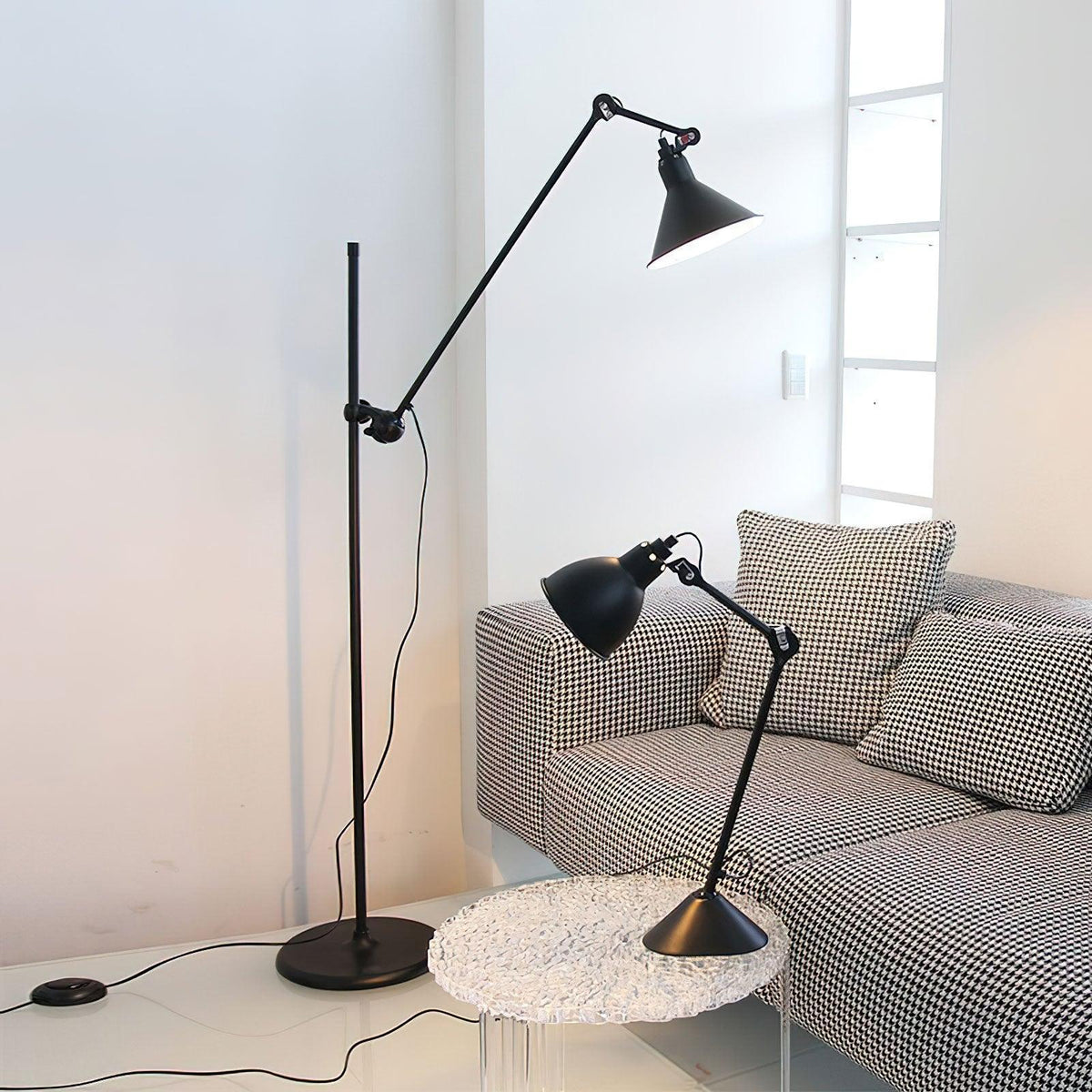 Versa Glide G215 Floor Lamp 12.6″