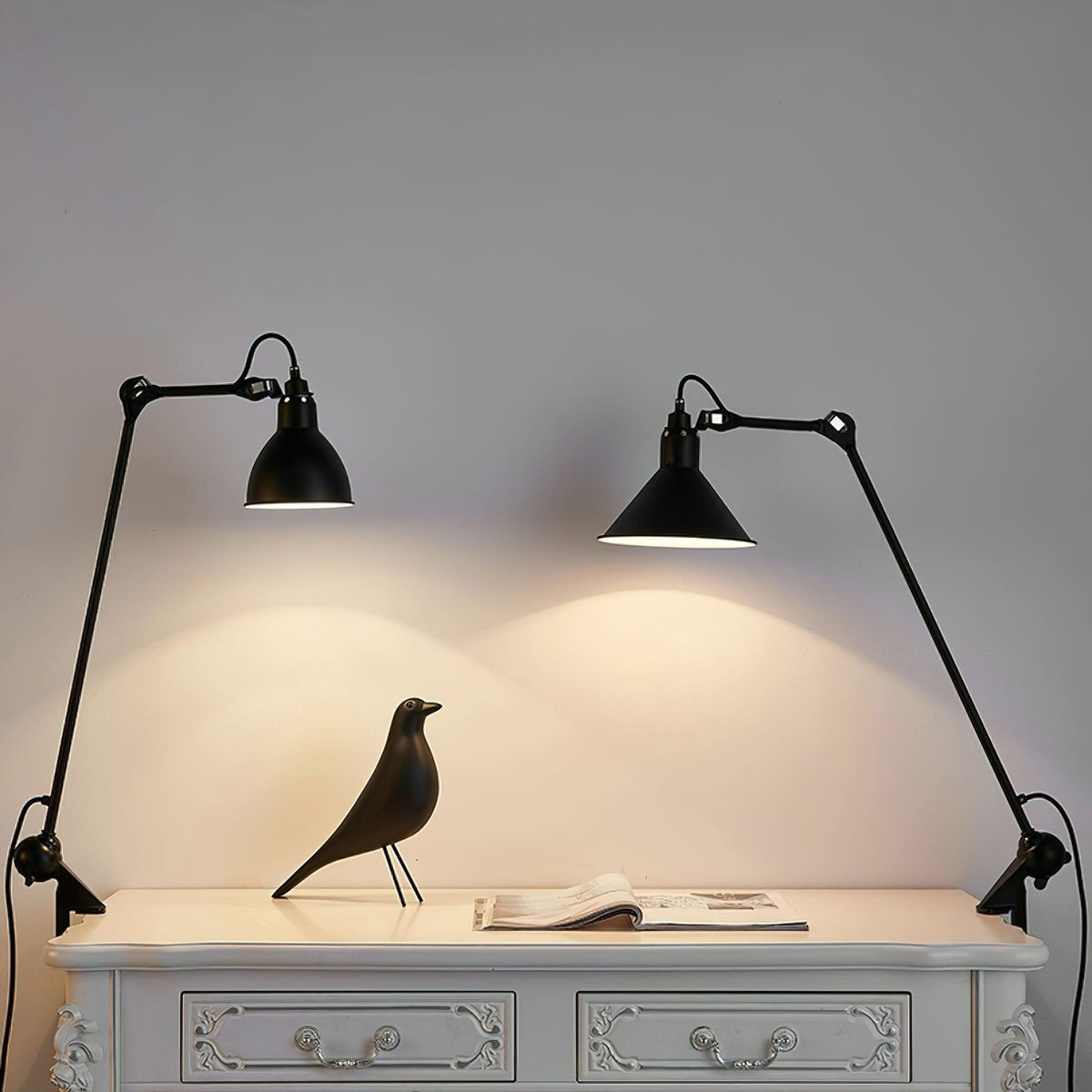 Versa Glide G201 Clip-on Table Lamp 8.3″