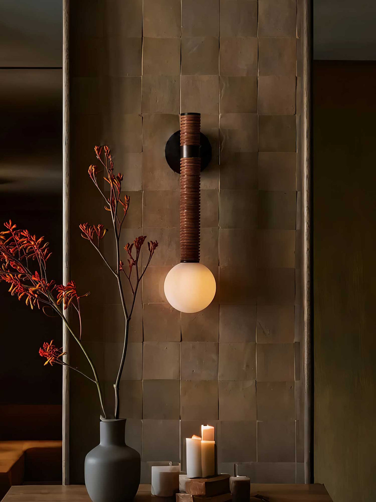 Lestro Wall Light