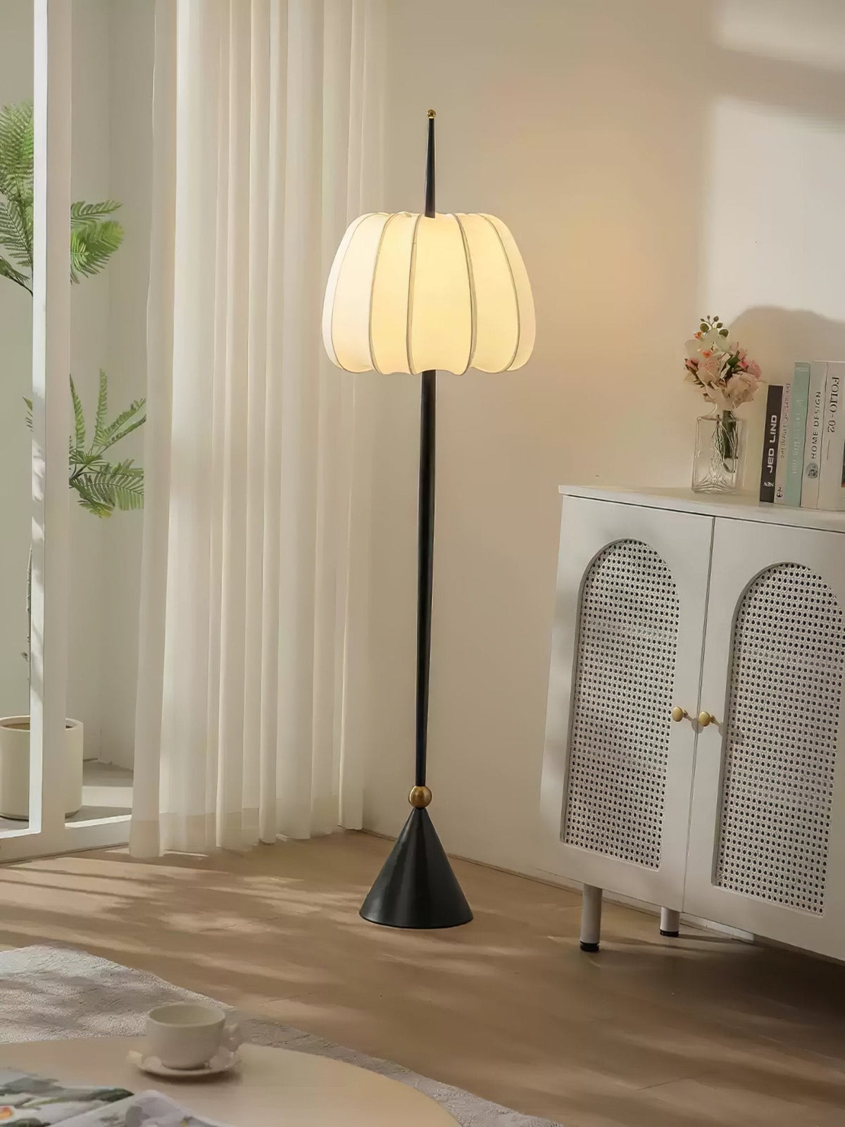 Liana Floor Lamp