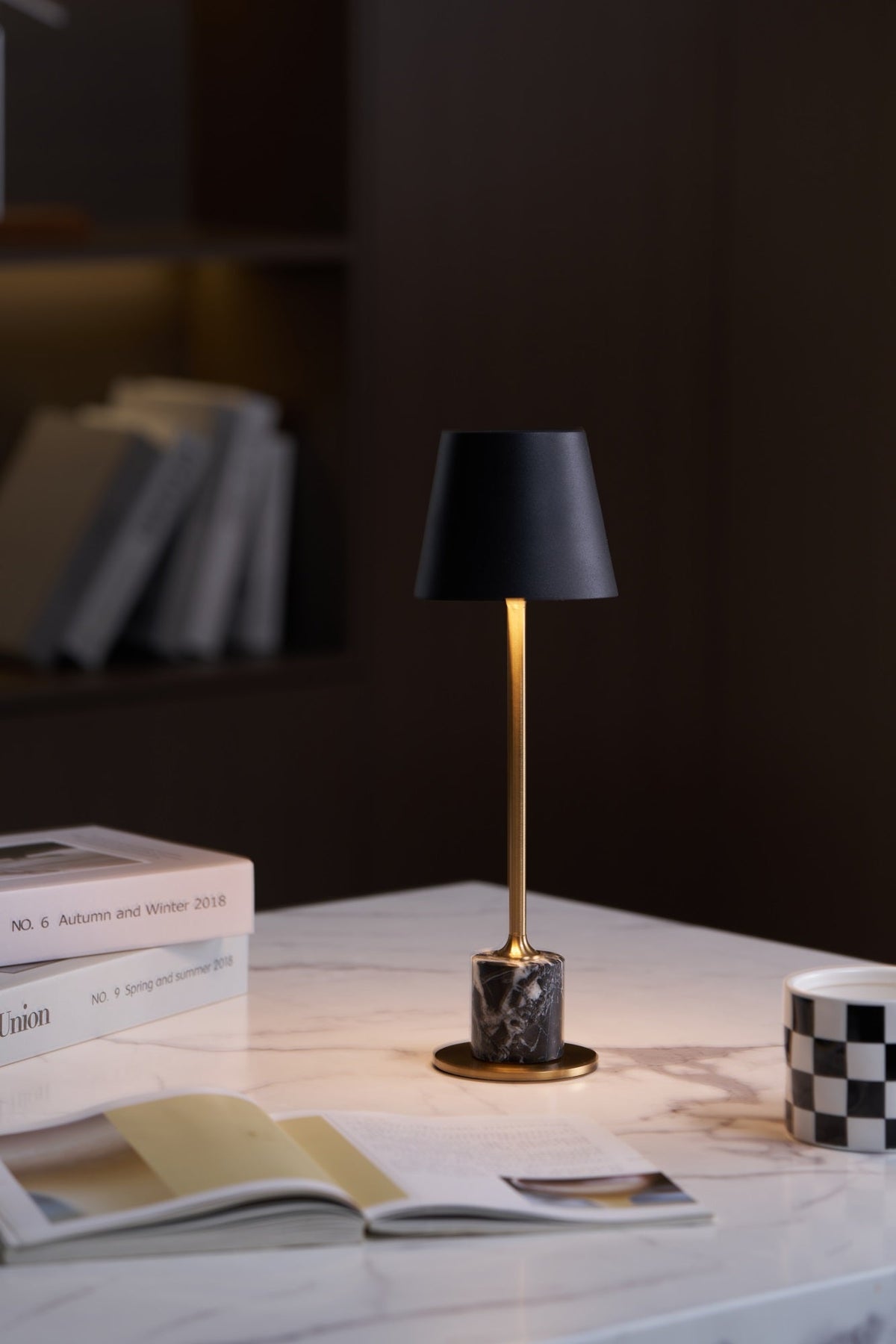 Lirio Mini Marble Table Lamp