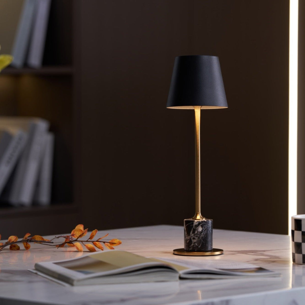 Lirio Mini Marble Table Lamp