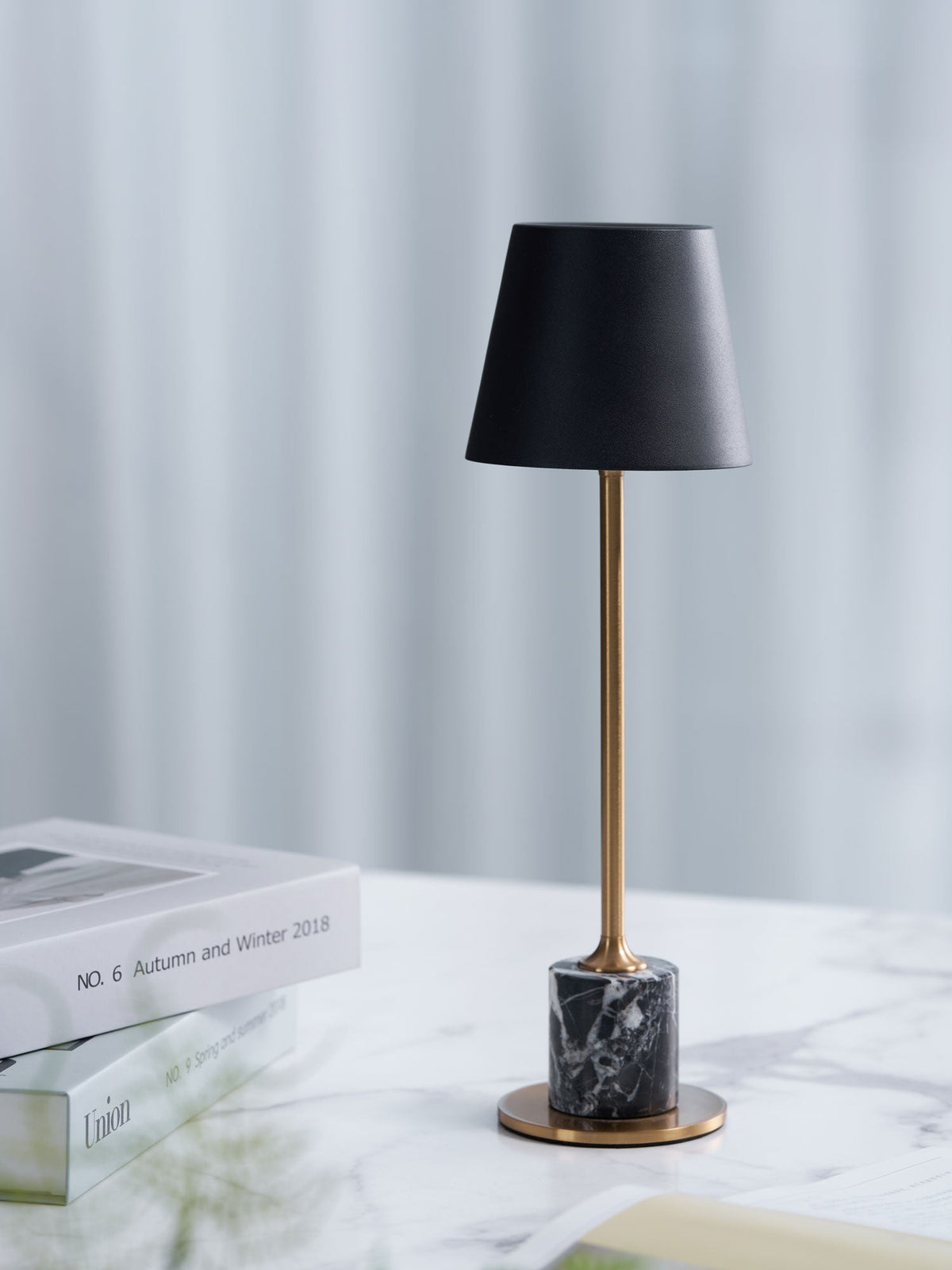 Lirio Mini Marble Table Lamp