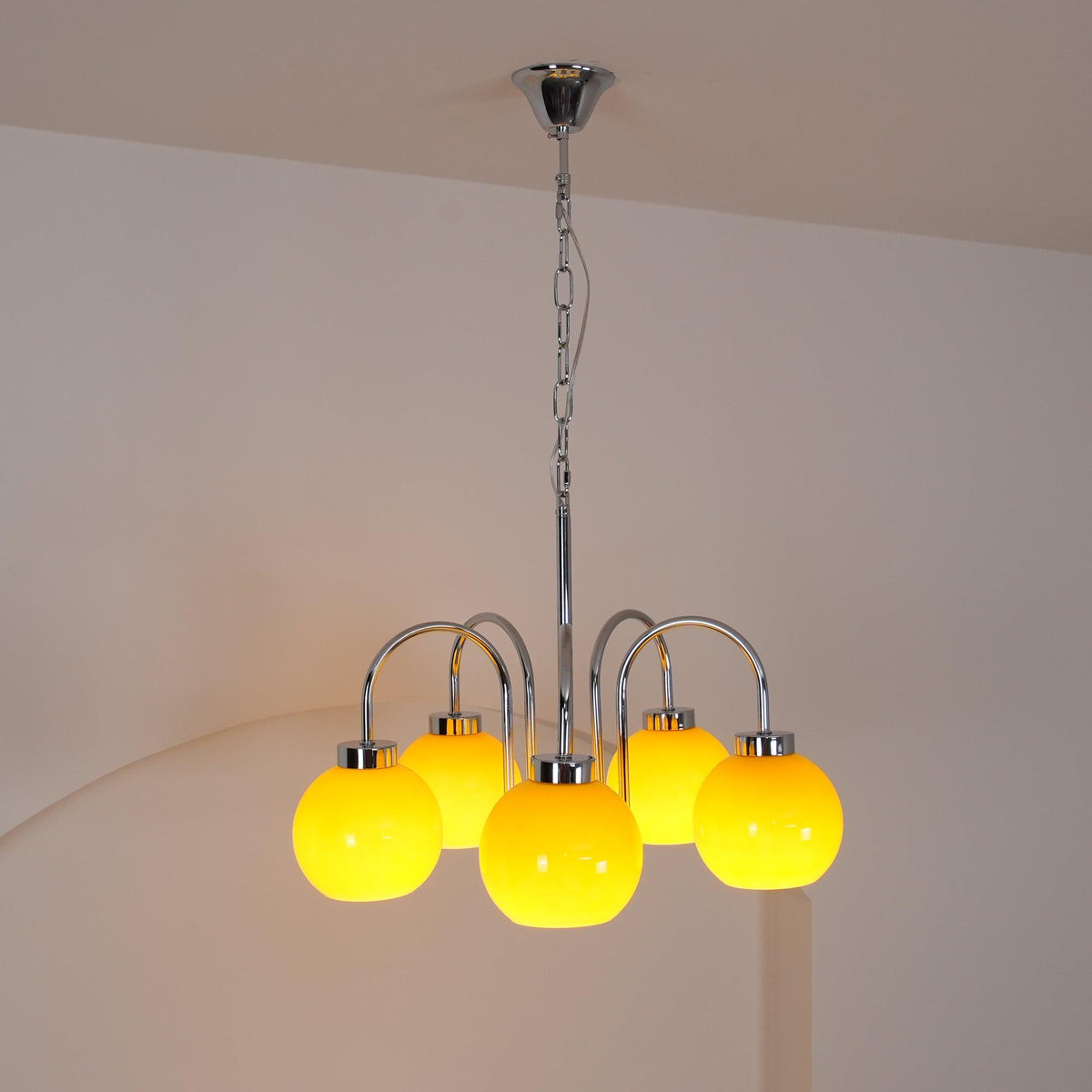 Loa Chandelier