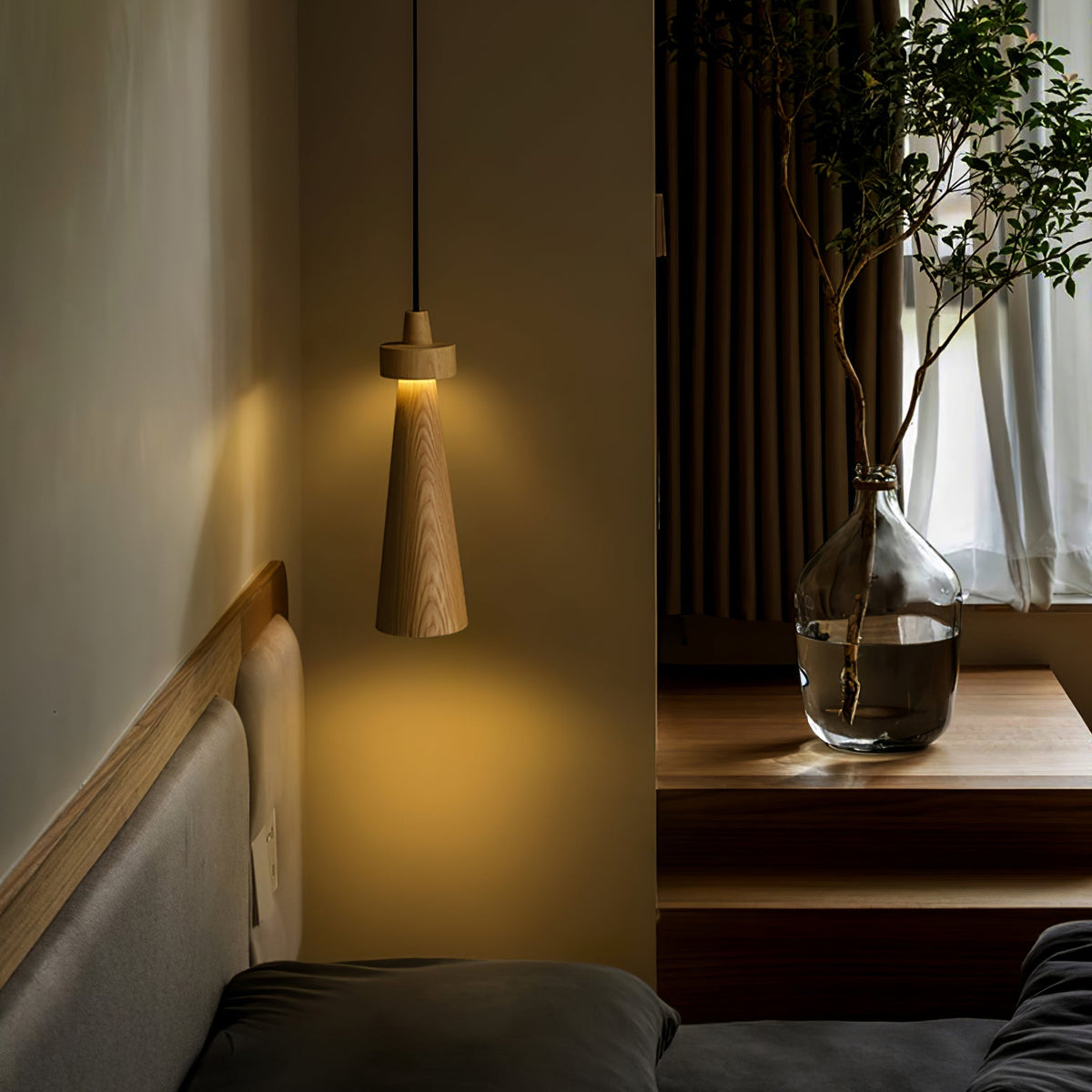 Loma Pendant Light
