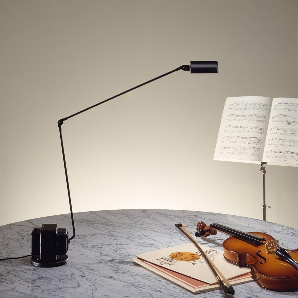 Apex Flex Table Lamp 4.3"