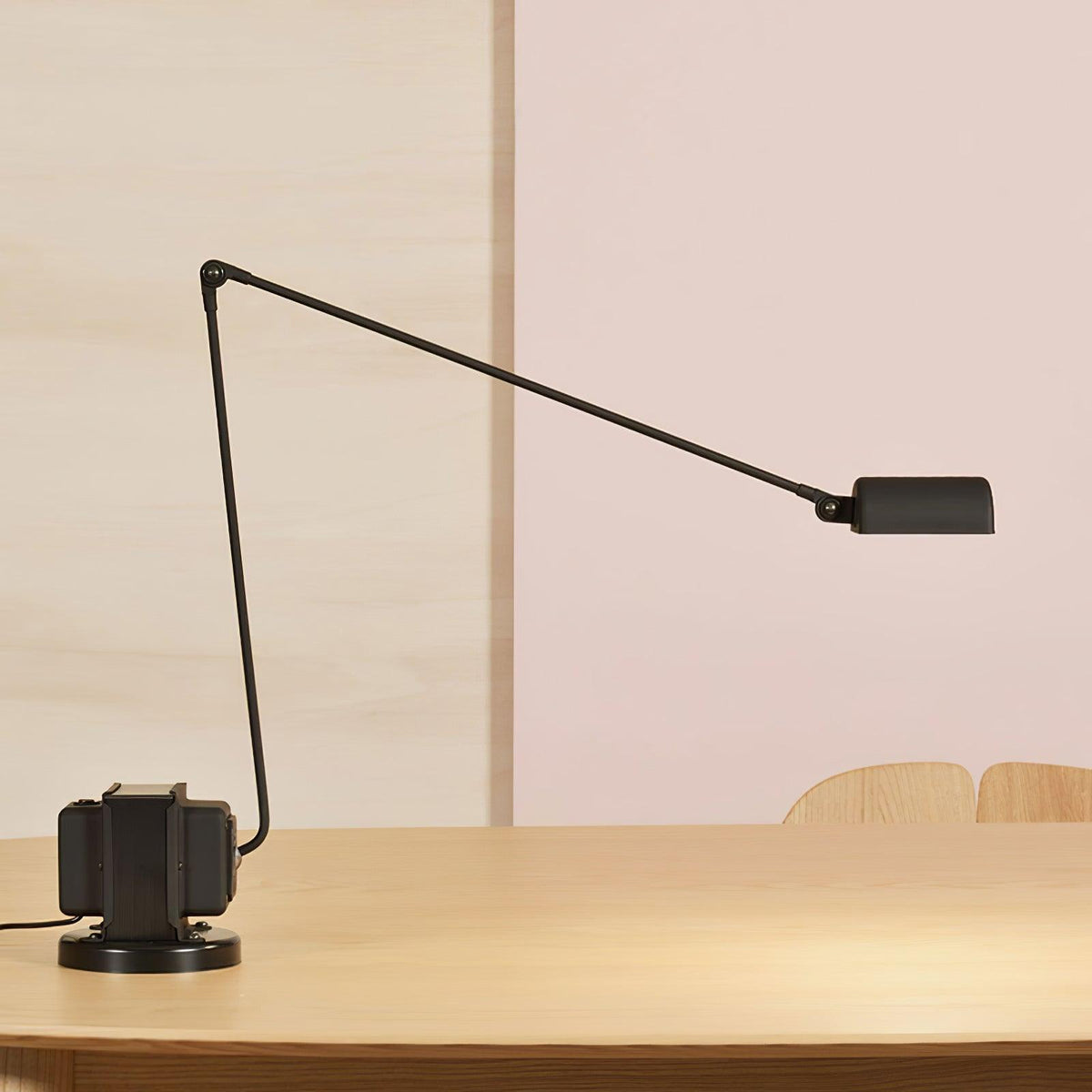 Apex Flex Table Lamp 4.3"