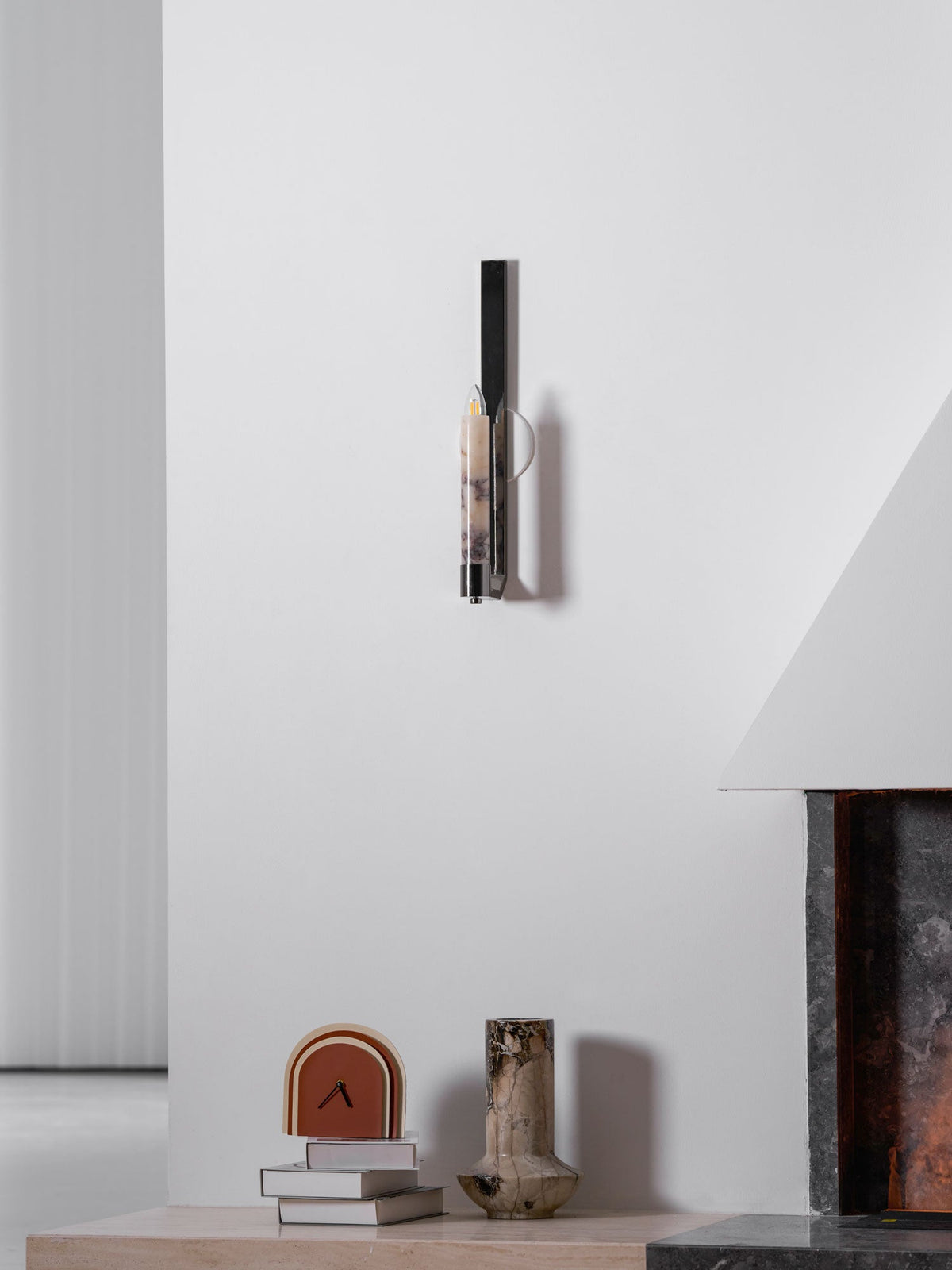 Lumivolt Wall Sconce