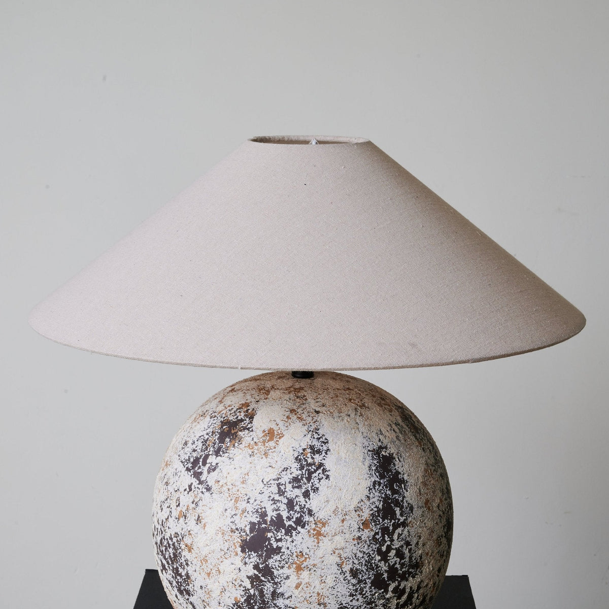 Luna Terra Table Lamp