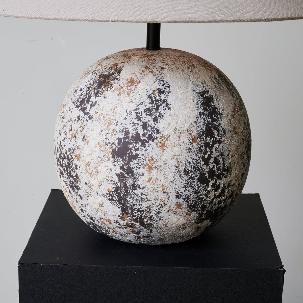 Luna Terra Table Lamp