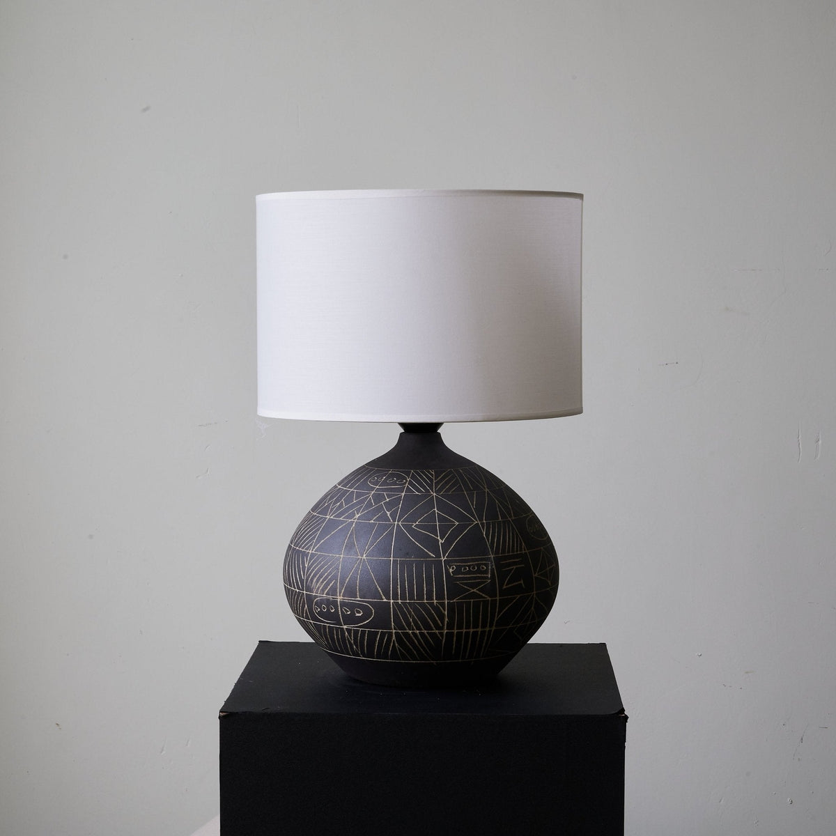 Lunari Etch Table Lamp