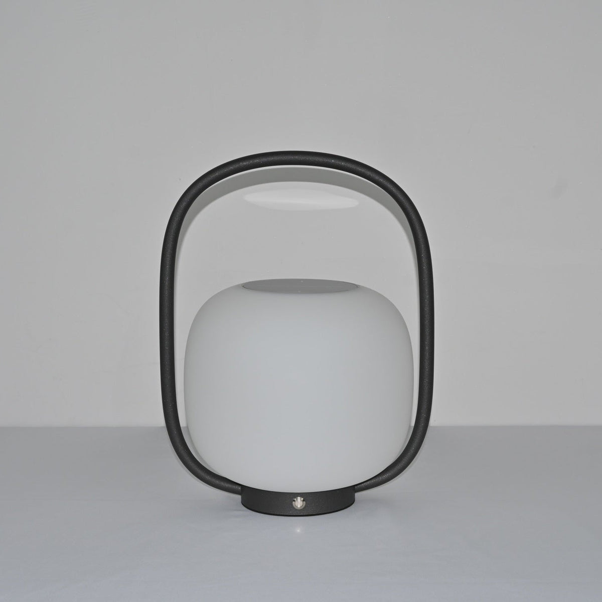 Lunava Lantern Outdoor Lamp