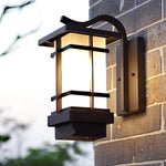 Madison Outdoor Wall Lamp