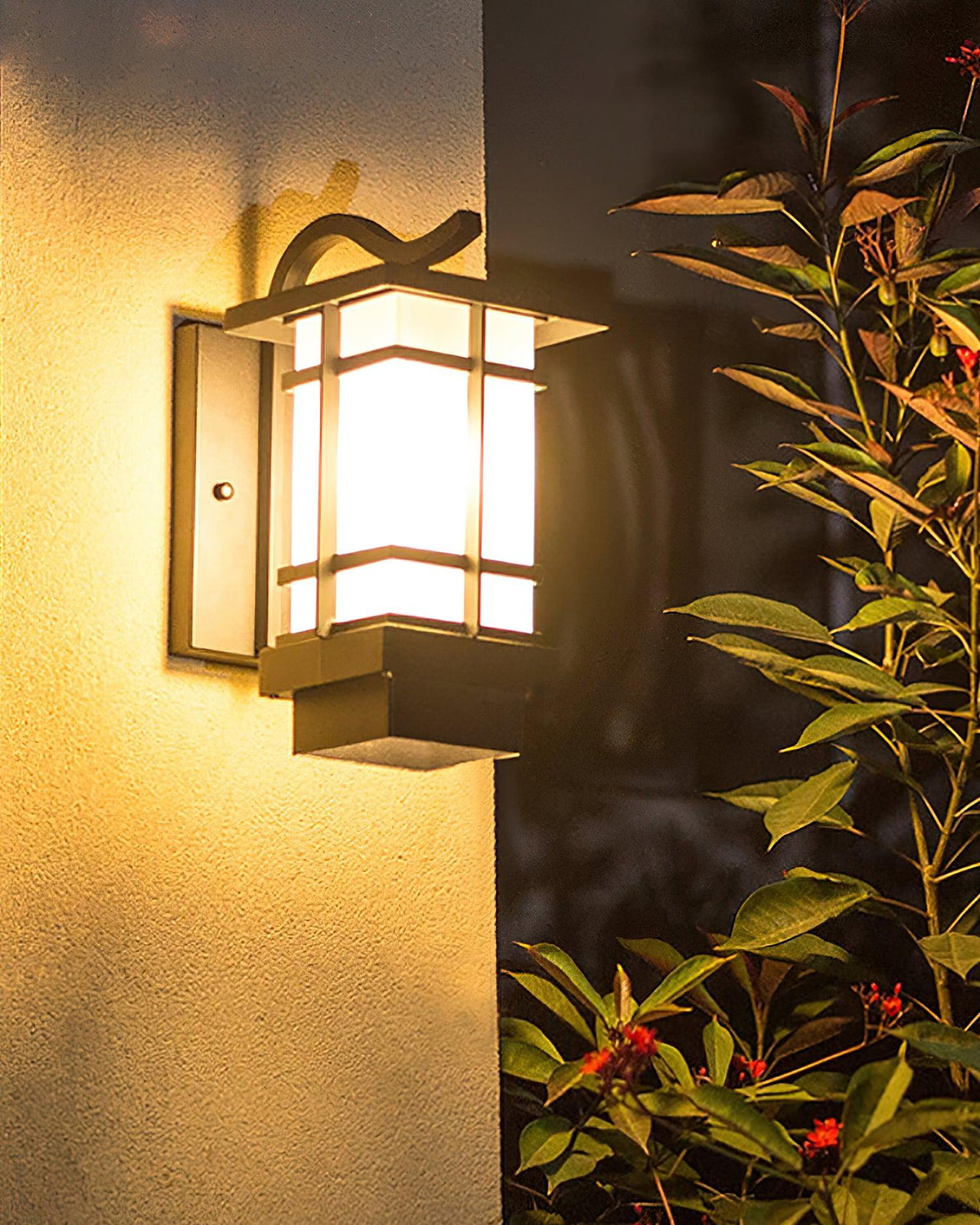 Madison Outdoor Wall Lamp