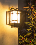 Madison Outdoor Wall Lamp