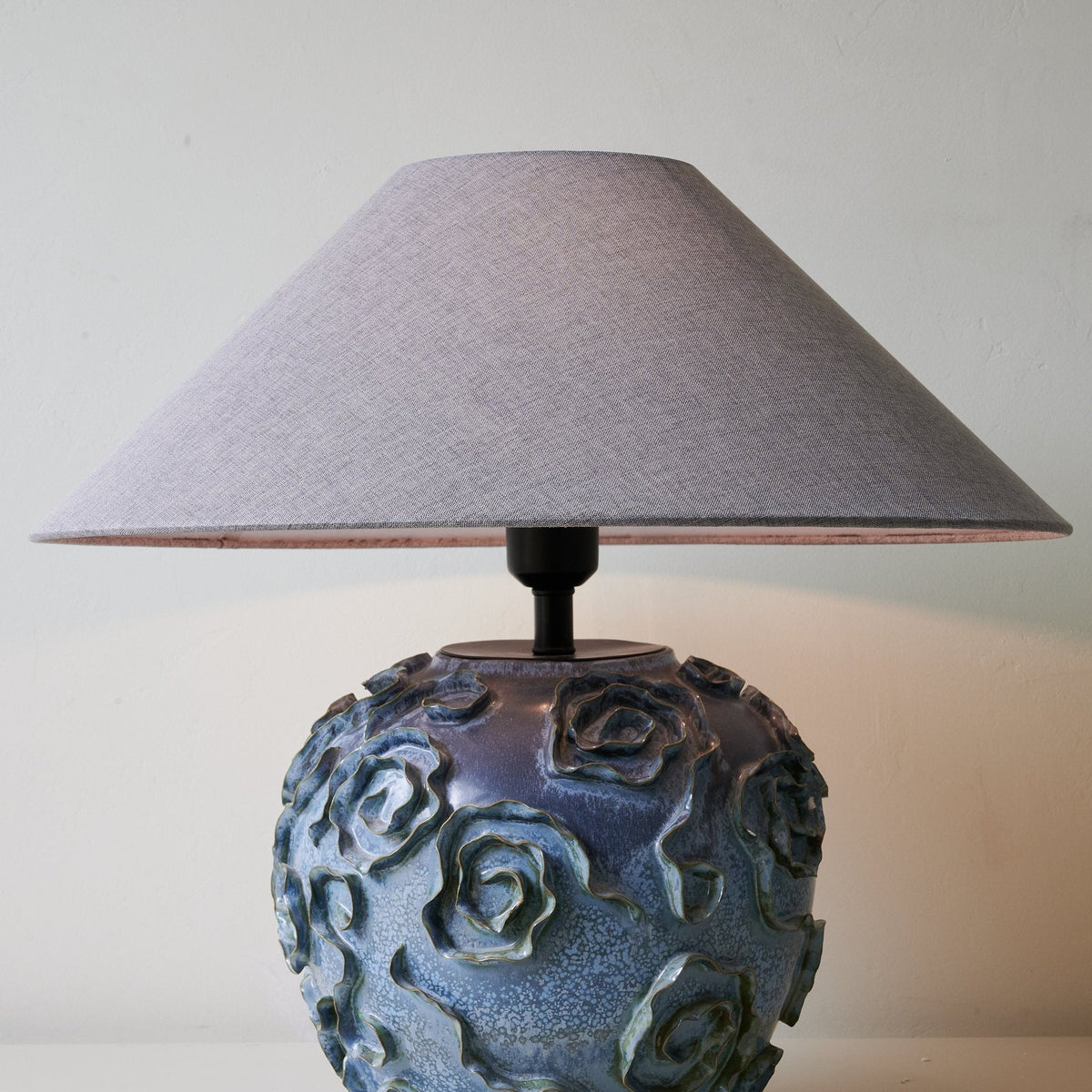 Midnight Rose Table Lamp