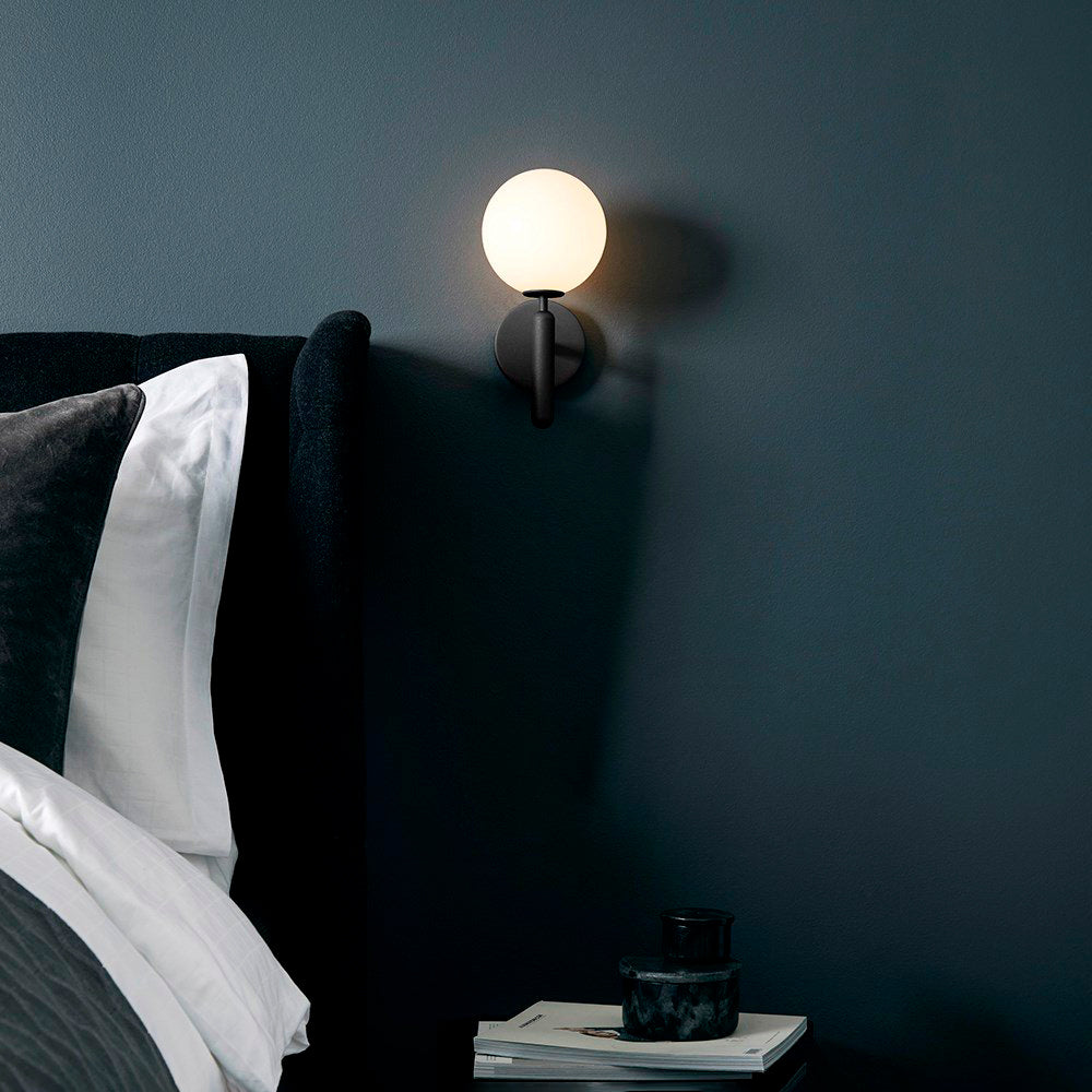 Miira Wall Light