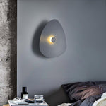 Minimal Flaky Wall Light
