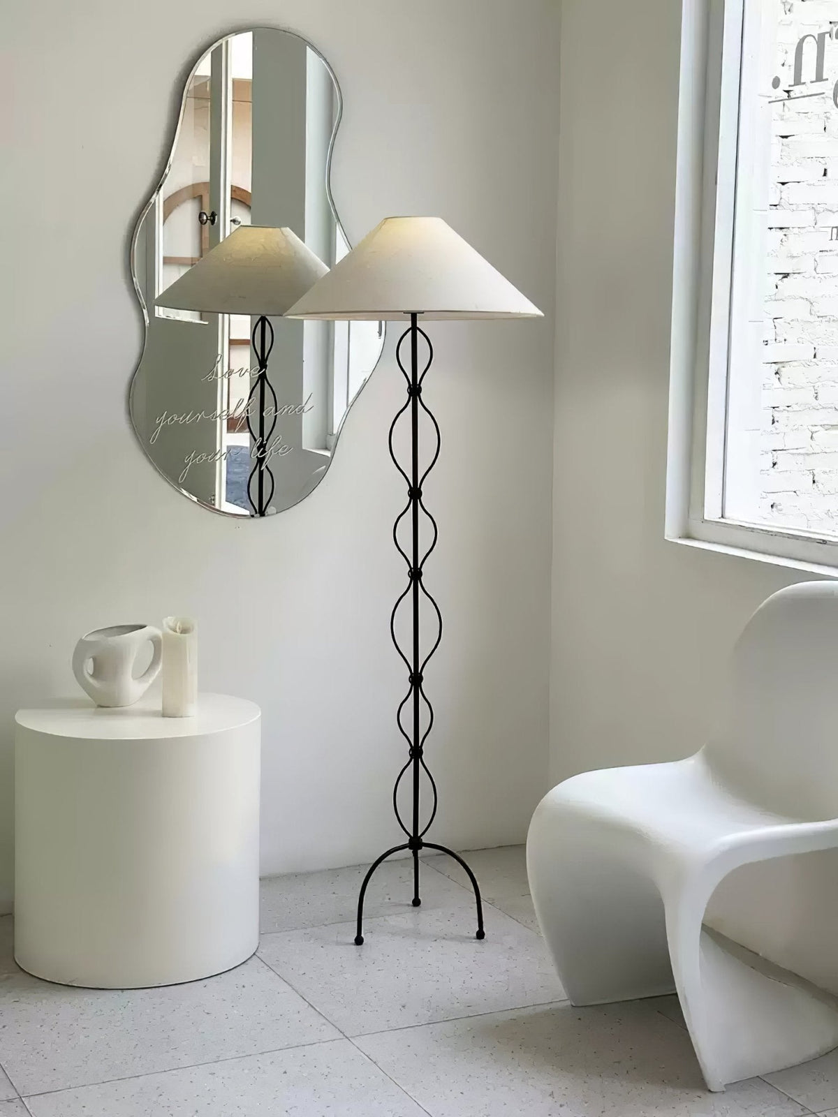 Minimalist Iron Twist Floor Lamp