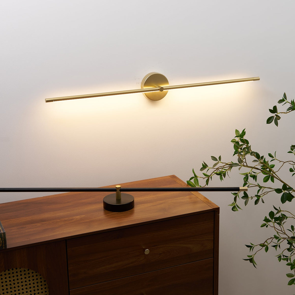 Minimalist Linear LED Wall Lamp