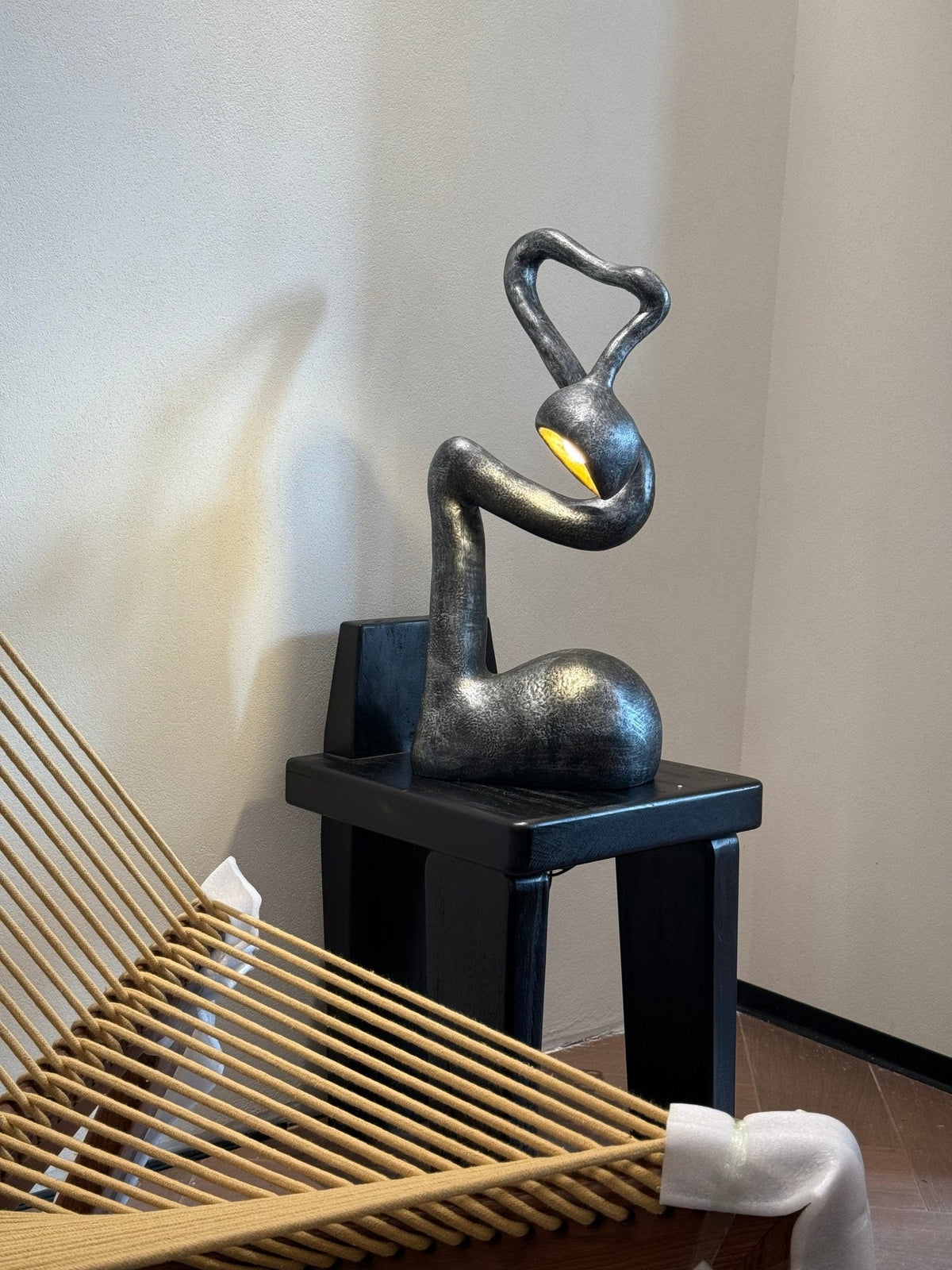 Myrrh Sculpture Table Lamp