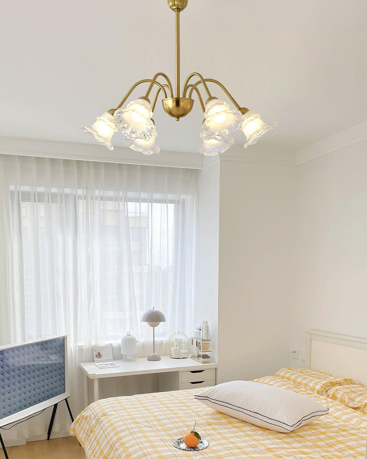 Narcissus Glass Chandelier