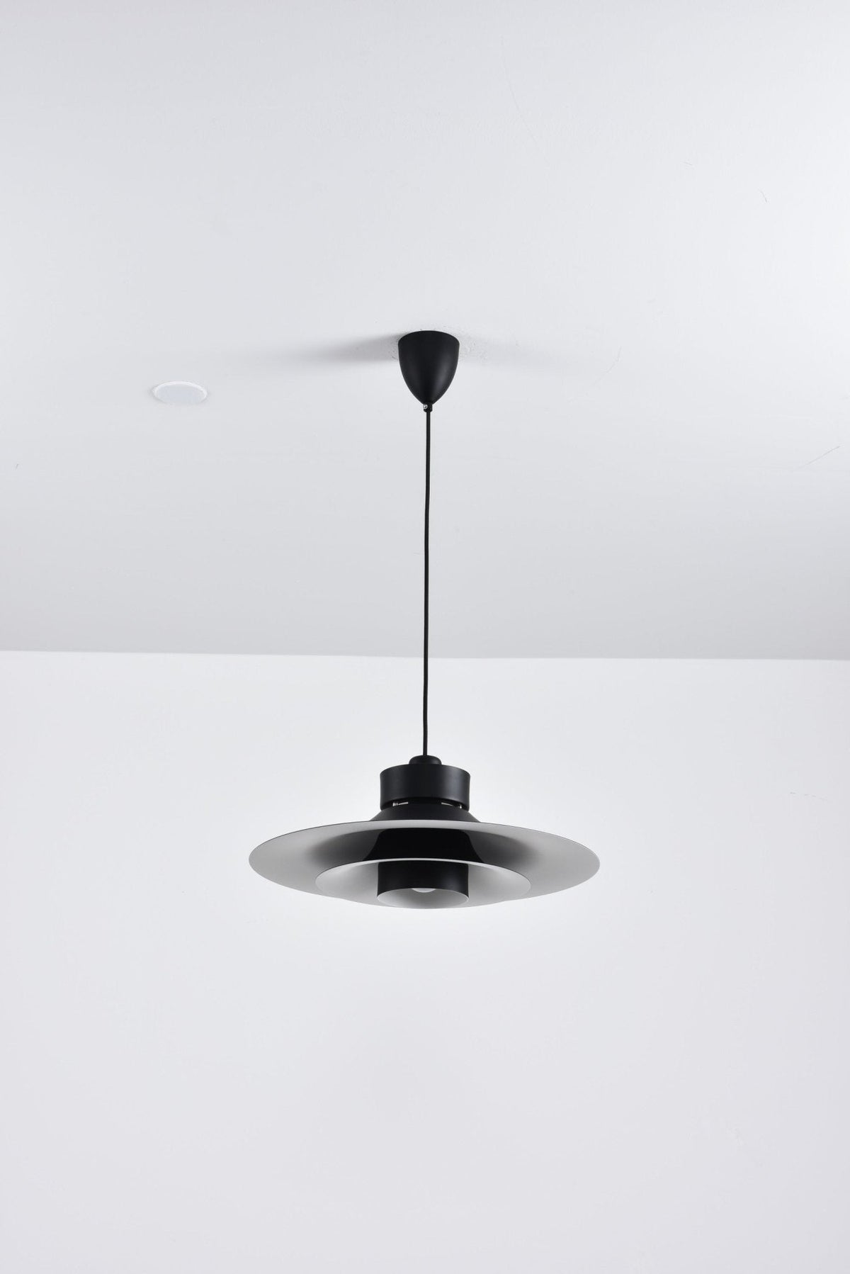 Nero Eclipse Pendant Lamp