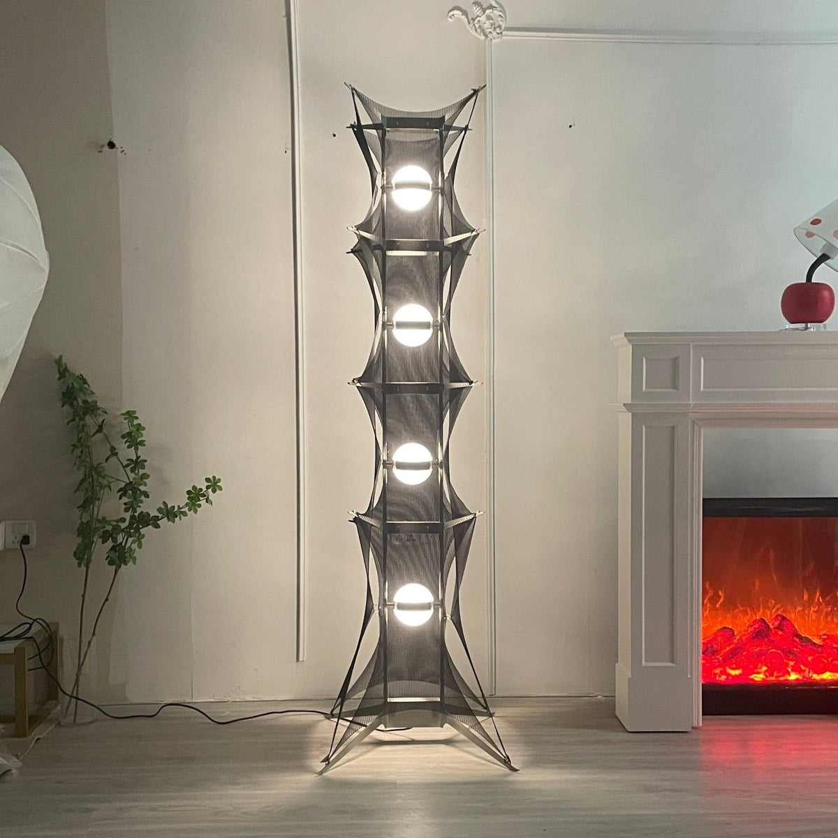 Noir Mesh Tower Floor Lamp