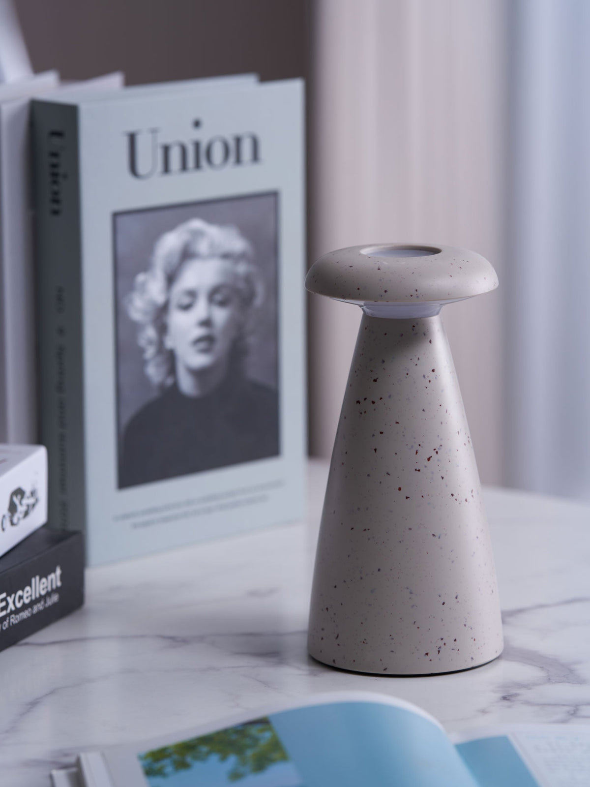 Noko Mushroom Rechargeable Table Lamp