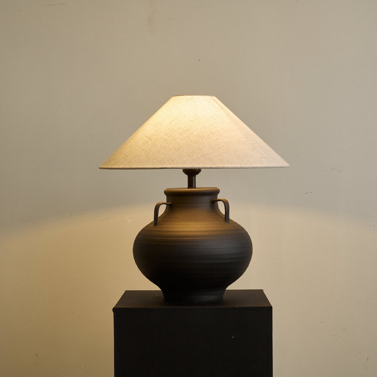 Obscura Table Lamp
