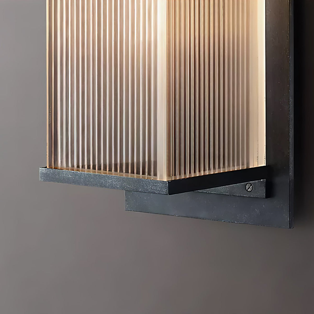Oleron Box Outdoor Solar Wall Lamp