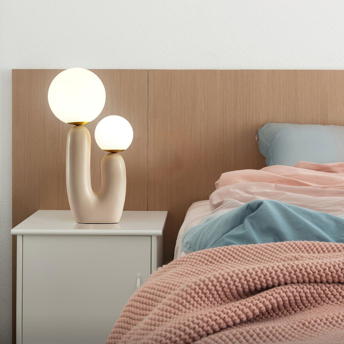 Oo Smooth Table Lamp 10.2"