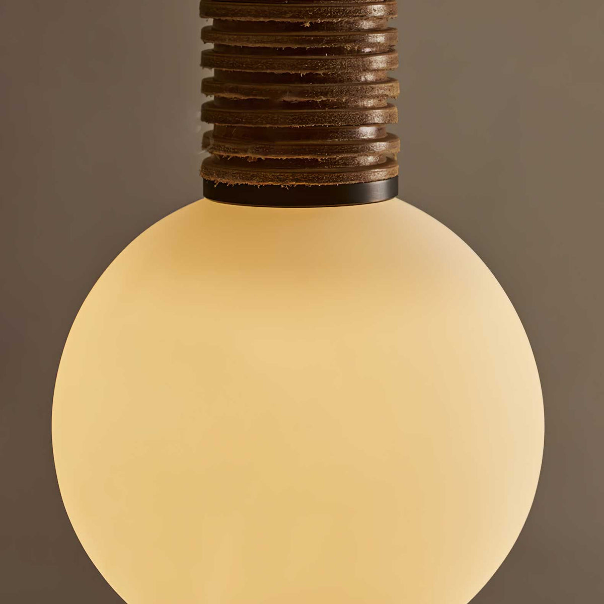 Lestro Pendant Light