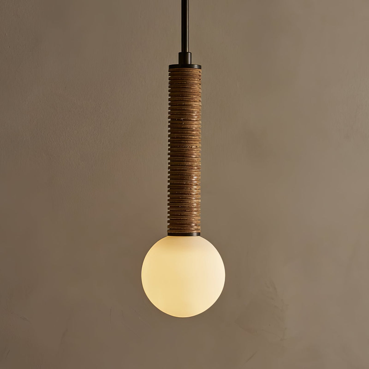 Lestro Pendant Light