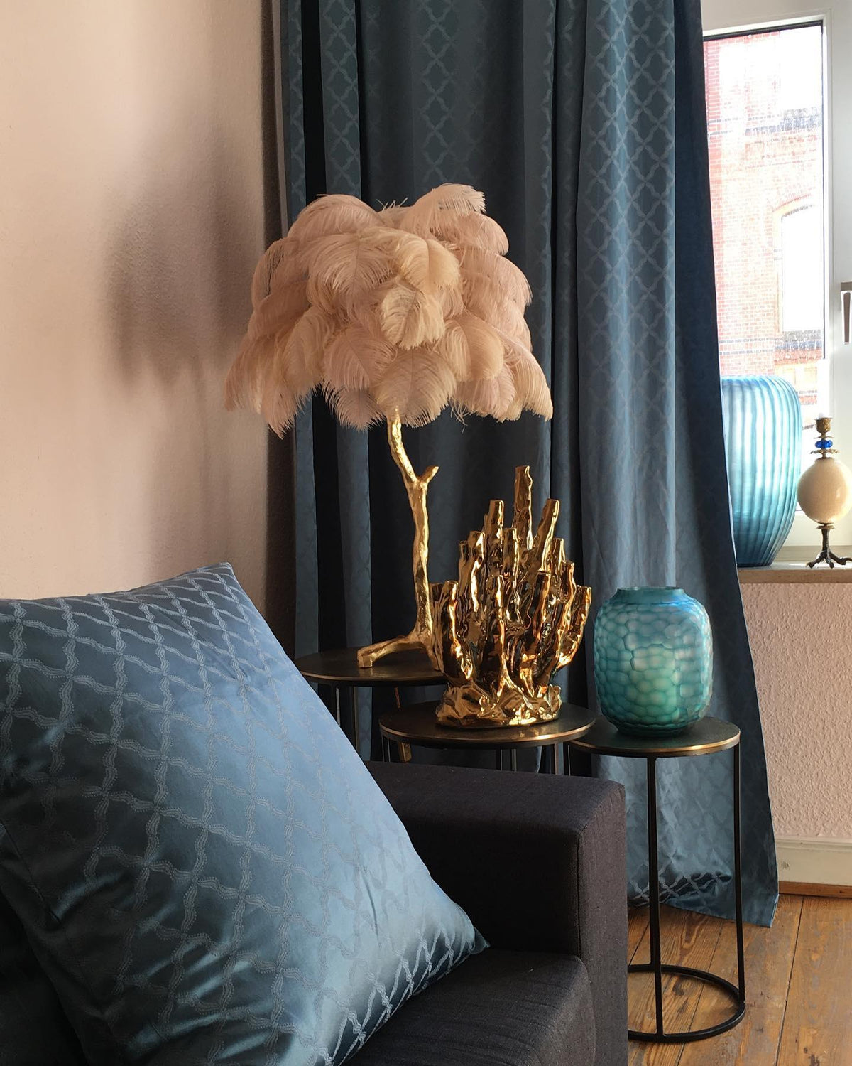 Ostrich Feather Table Lamp 29.5″