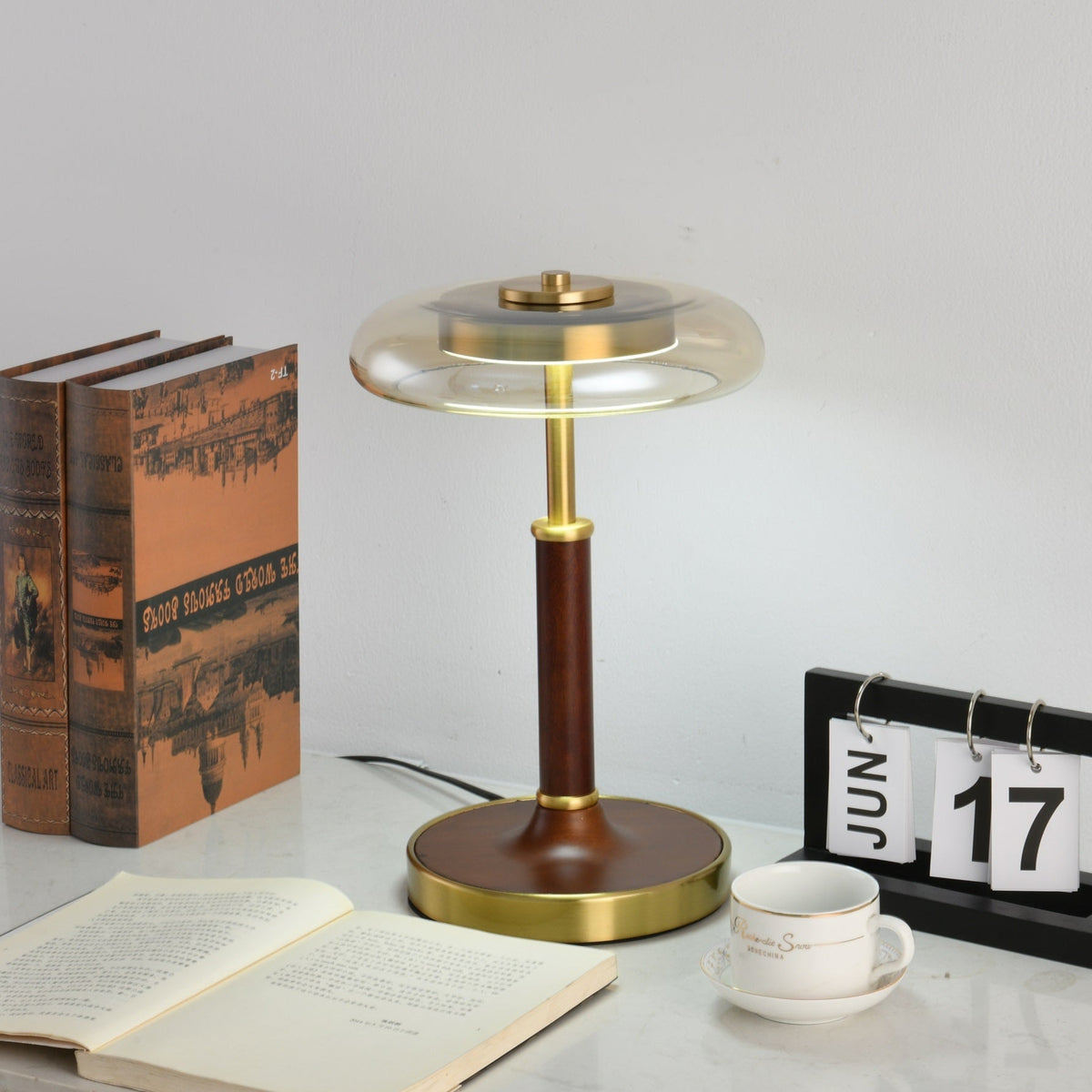 Ovalo Table Lamp