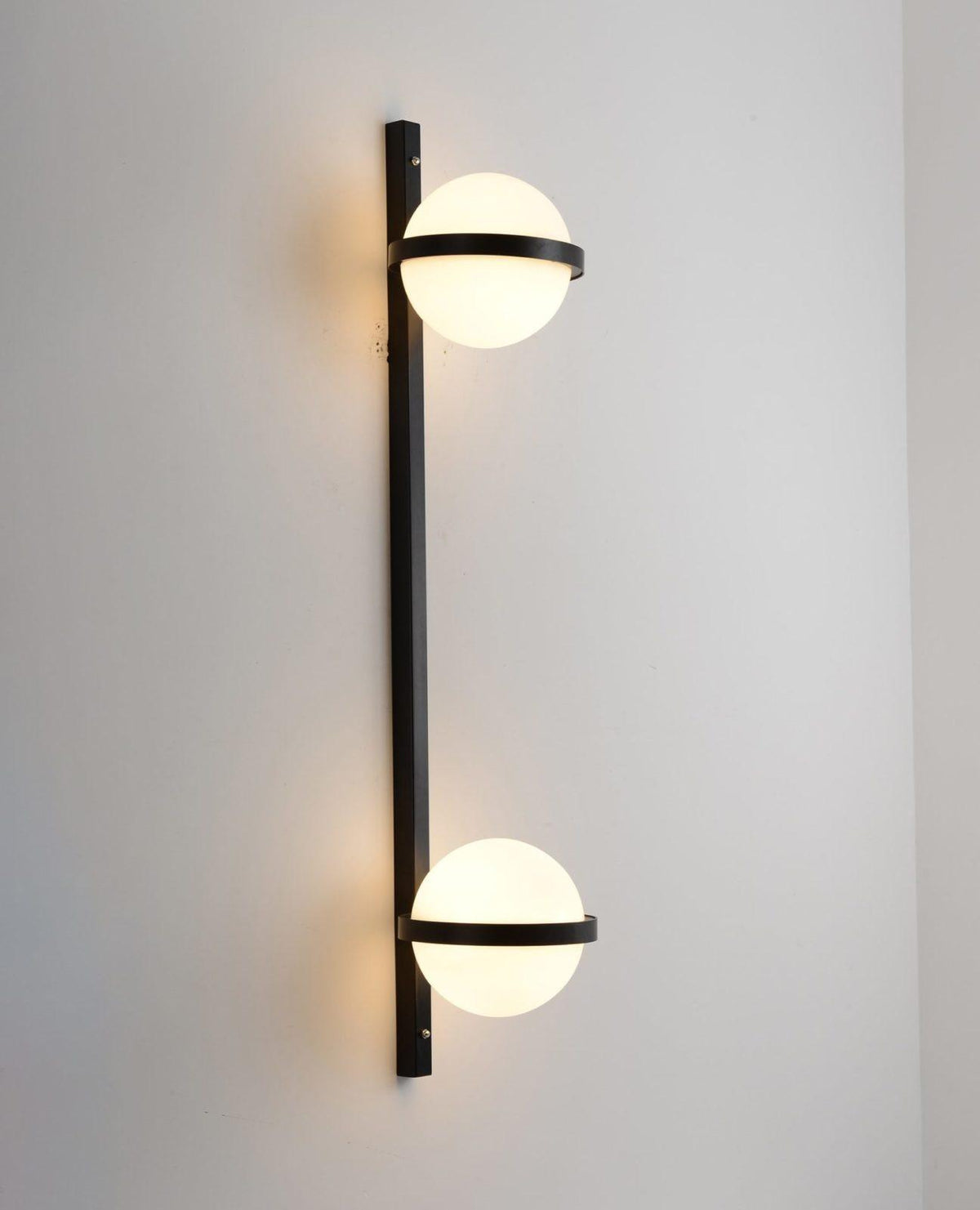 Palma Wall Lamp