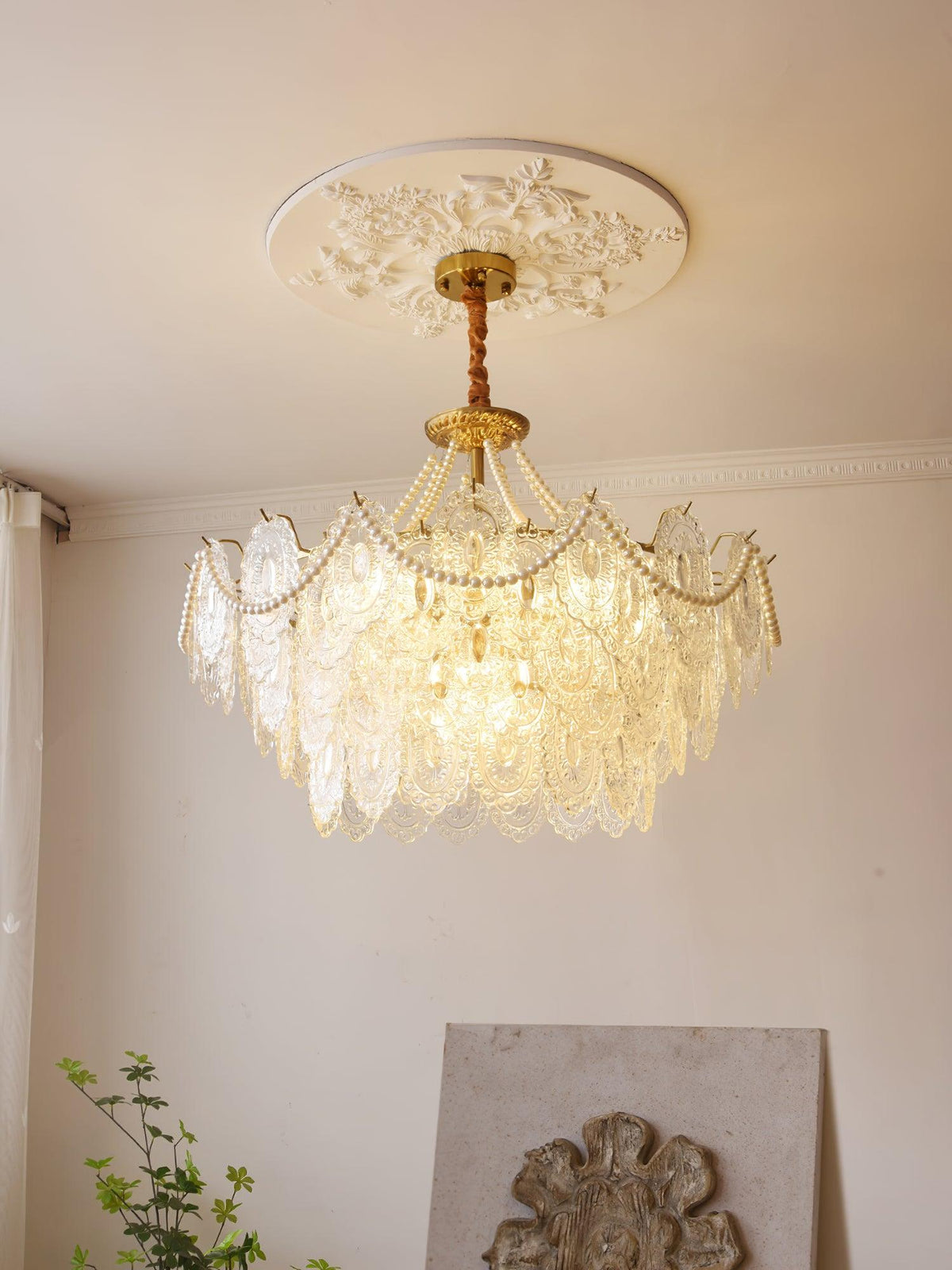 Pearls Glass Chandelier