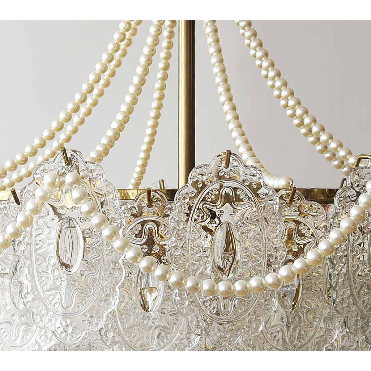 Pearls Glass Chandelier