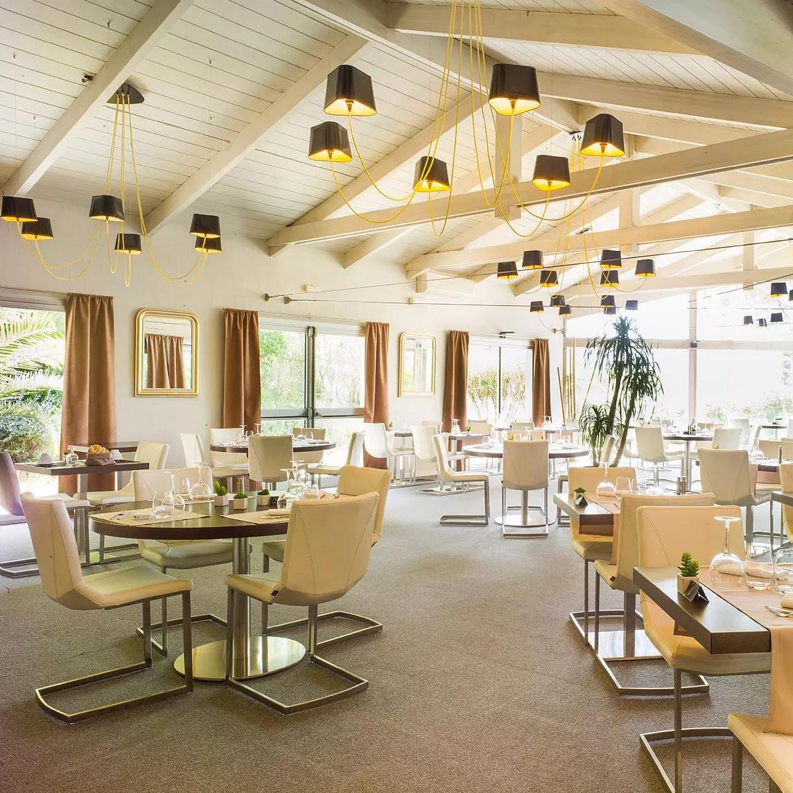 Ruskin Carrie Chandelier