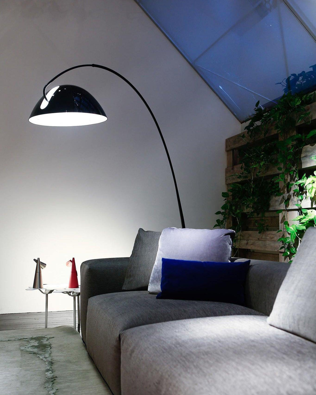 Pluma Floor Lamp 66.9″