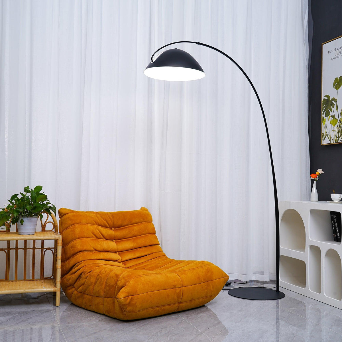 Pluma Floor Lamp 66.9″