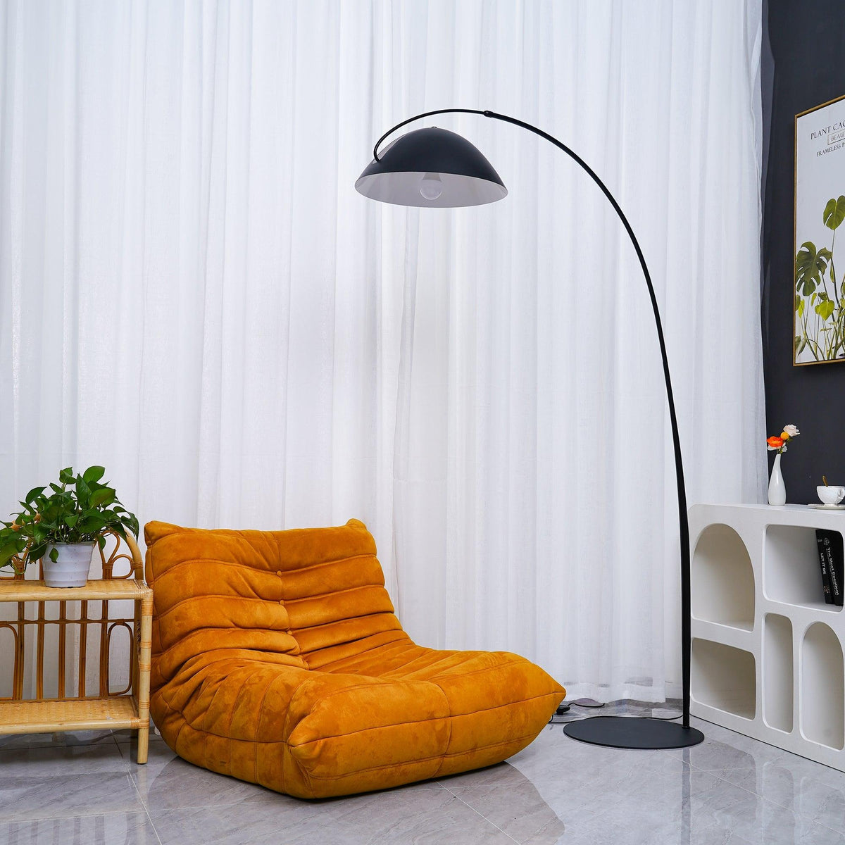 Pluma Floor Lamp 66.9″