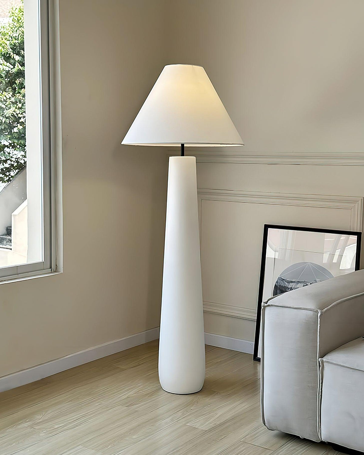 Pulse Floor Lamp 21.3"