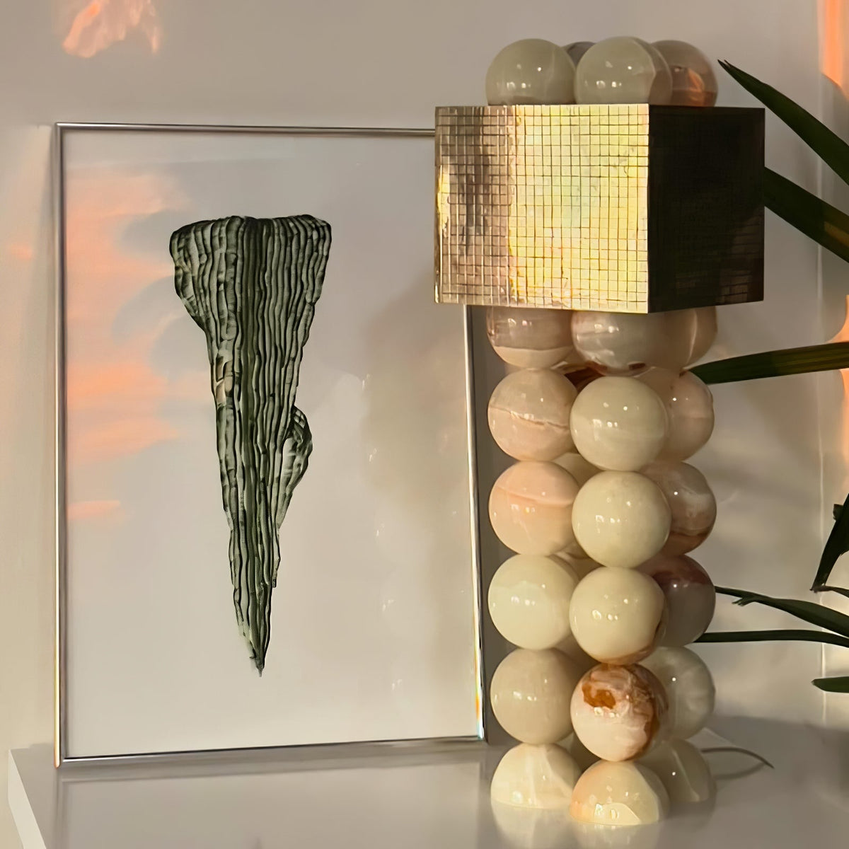 Quava Jade Table Lamp